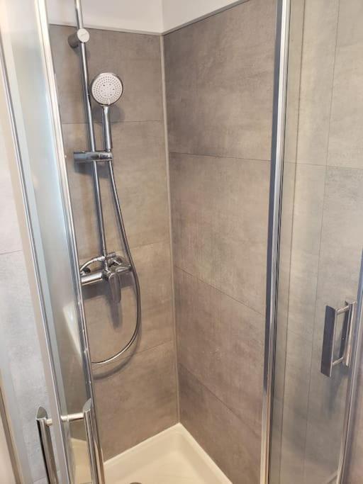 A 2 Pas Du Tram Apartment Nantes